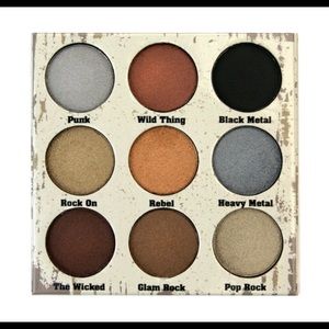 NEW! Glam Metals Crown eyeshadow palette